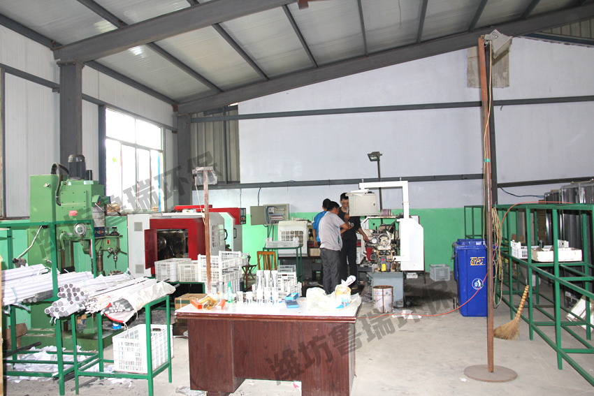水射器、滴定閥、單向閥數(shù)控機(jī)床加工現(xiàn)場
